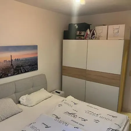 Gemuetliche In Lage Lägenhet *